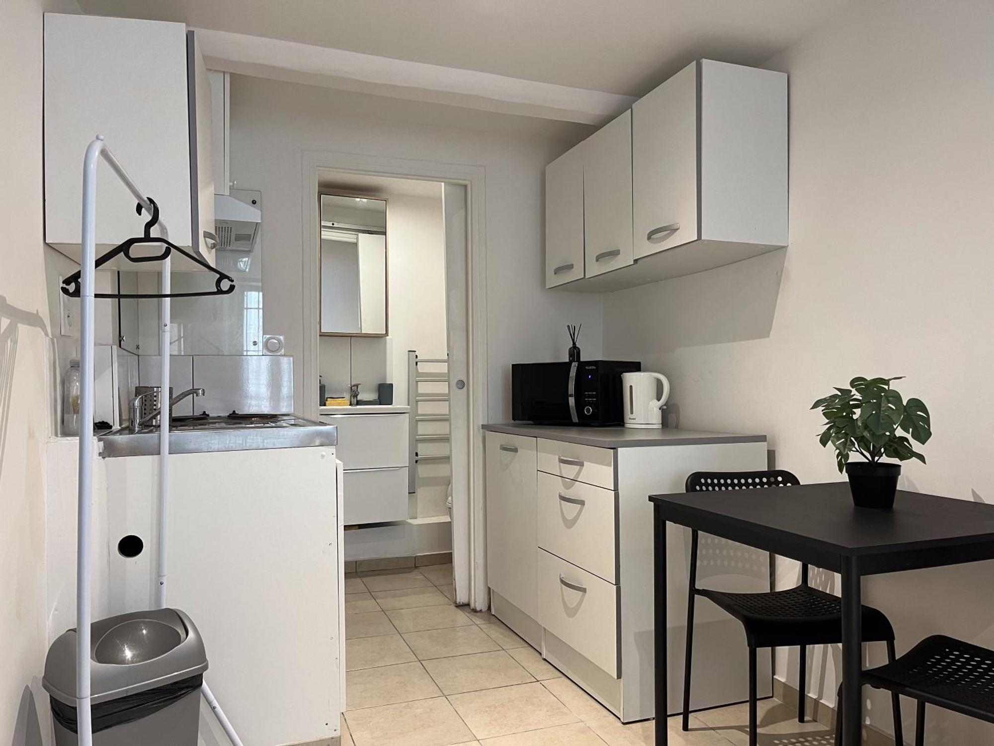 Studio Equipe Confort Proche De Toutes Commodites La Seyne-sur-Mer Exterior photo