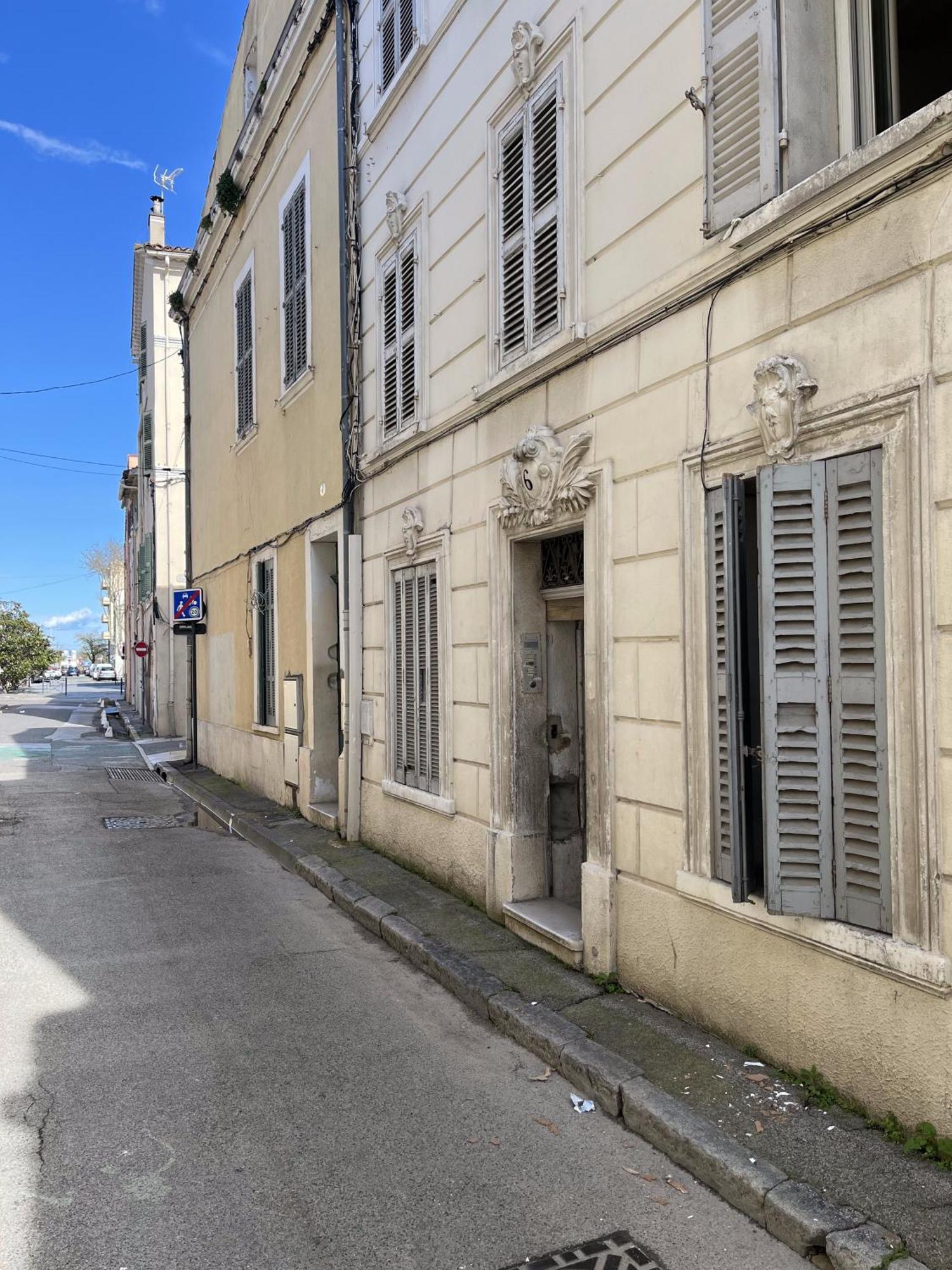 Studio Equipe Confort Proche De Toutes Commodites La Seyne-sur-Mer Exterior photo